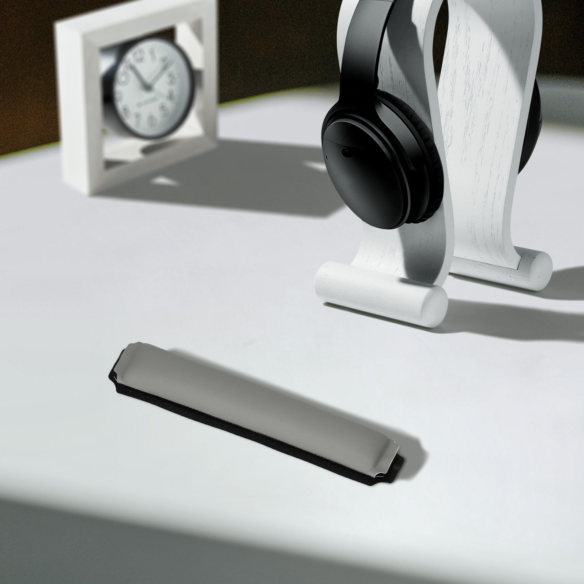 kwmobile Bügelpolster Aluminium Kopfhörerhalter für Quietcomfort 35 / QC35 wireless II, Kopfhörer Halter Kabelhalterung
