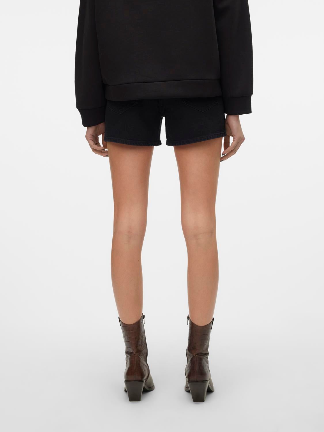 VMTESS Shorts