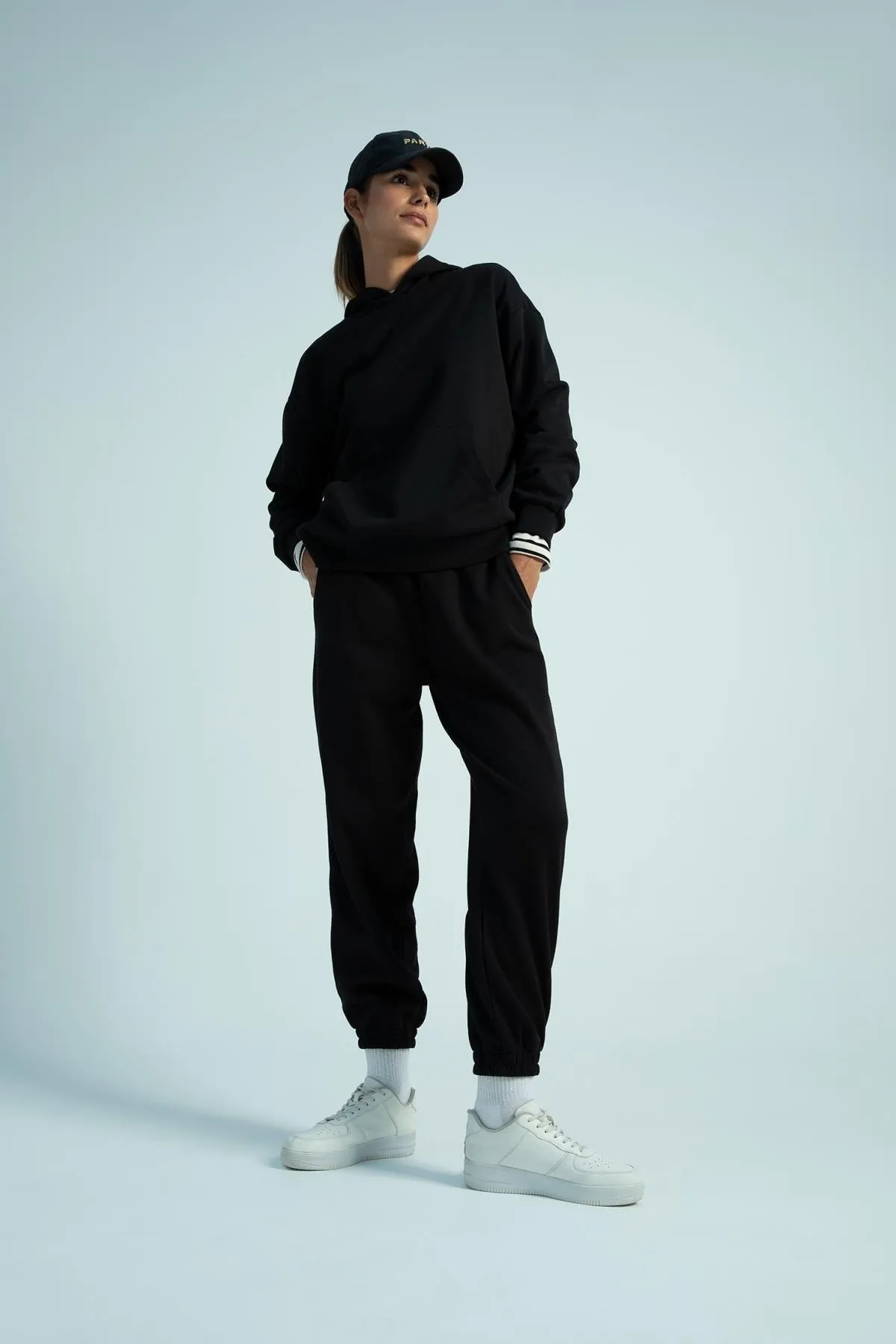 DeFacto  Jogger-Trainingshose mit Standard-Passform, flexiblem, gebändertem Bein, wendbar