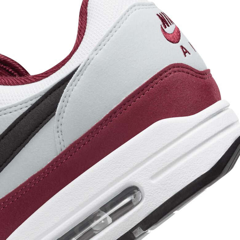 NIKE Air Max 1 