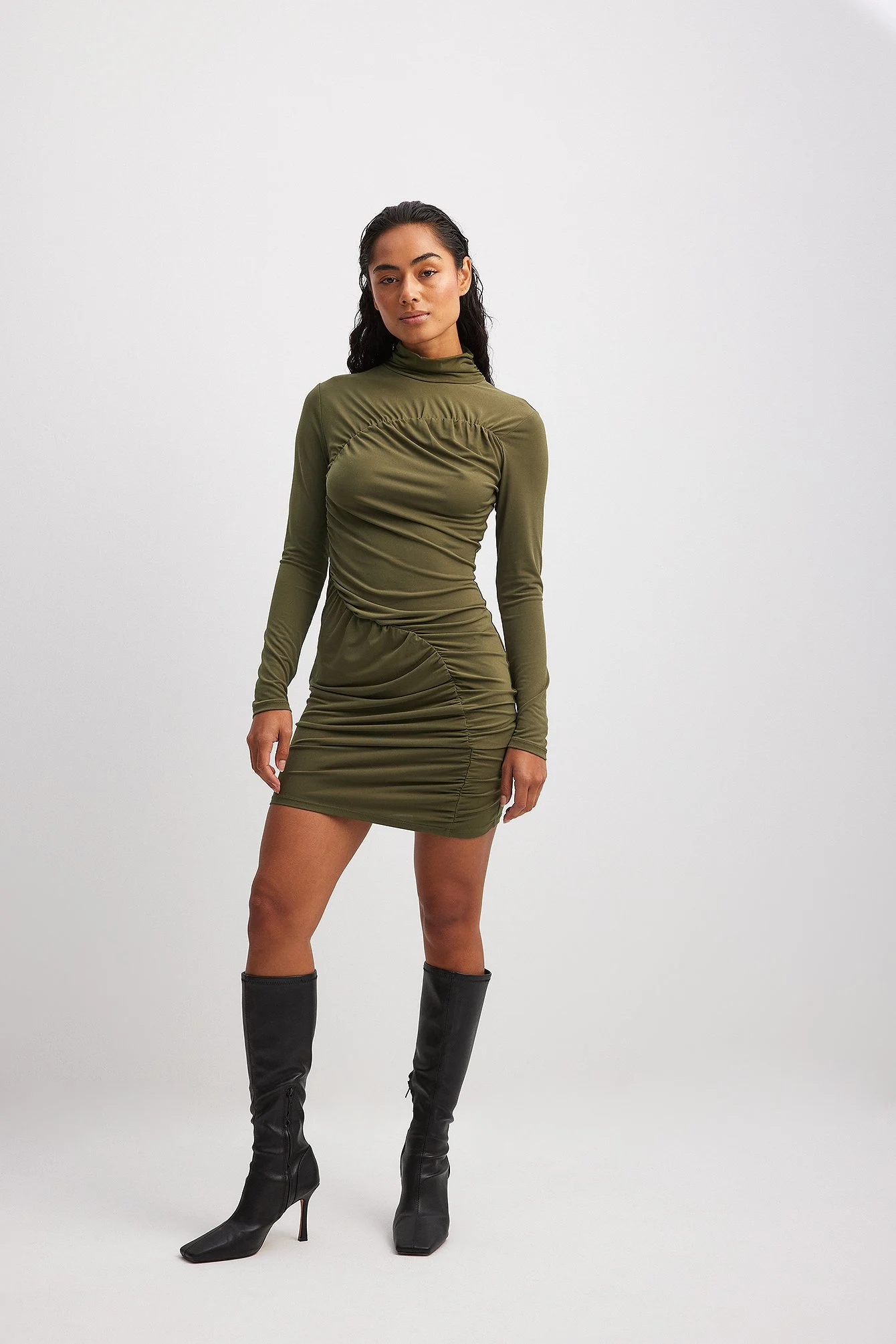 Minikleid mit Kragendetail