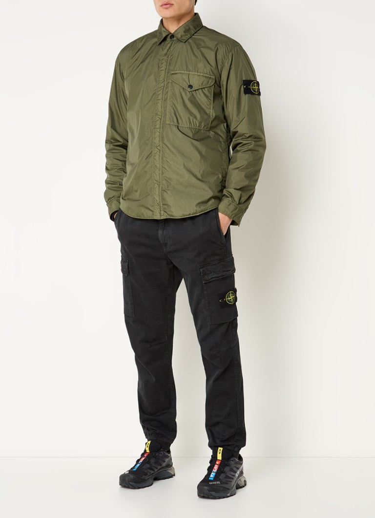 Μονωμένο μπουφάν Stone Island Q0123 με πλαϊνές τσέπες και λογότυπο