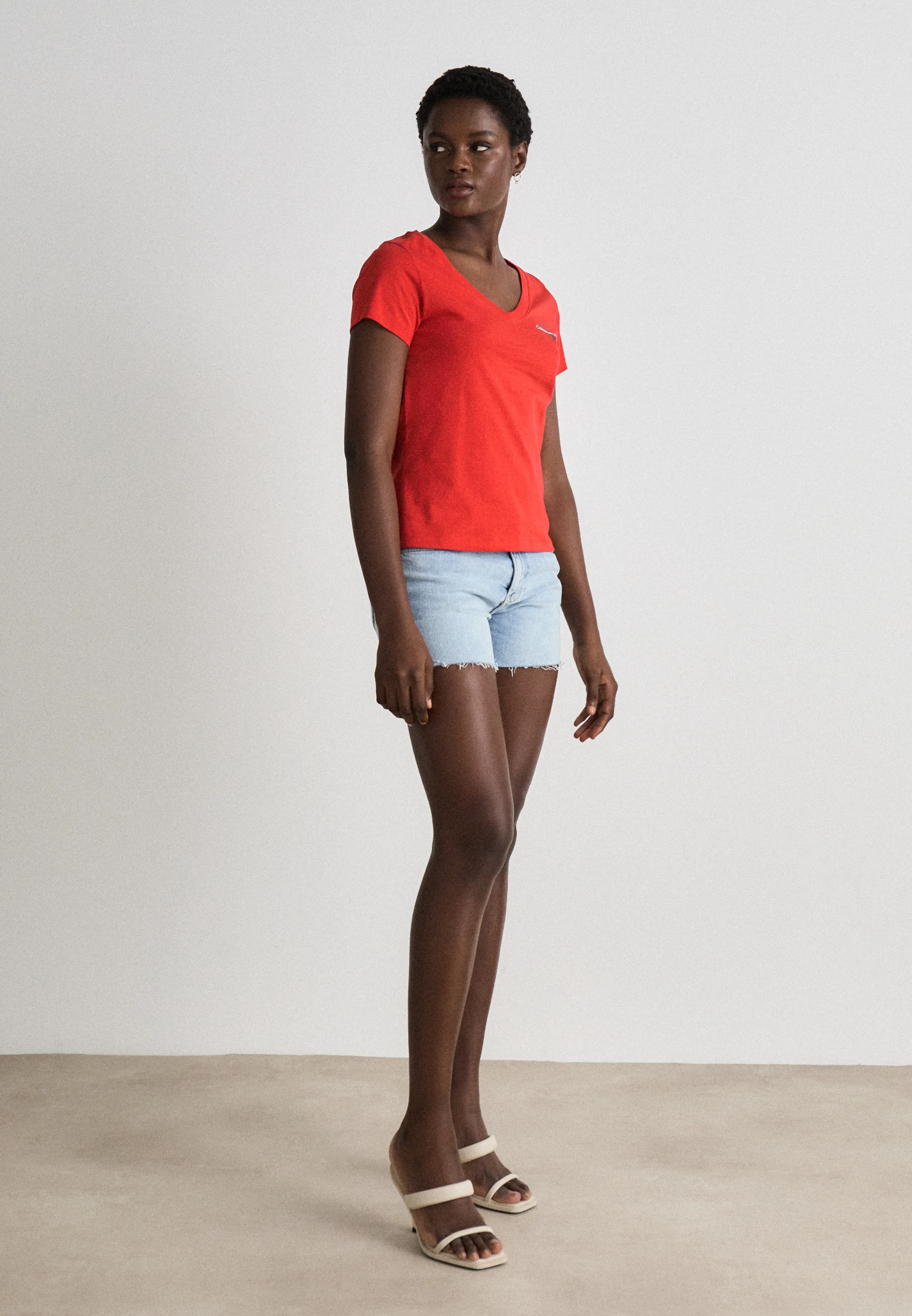 Calvin Klein Jeans MID RISE - Pantalones cortos vaqueros
