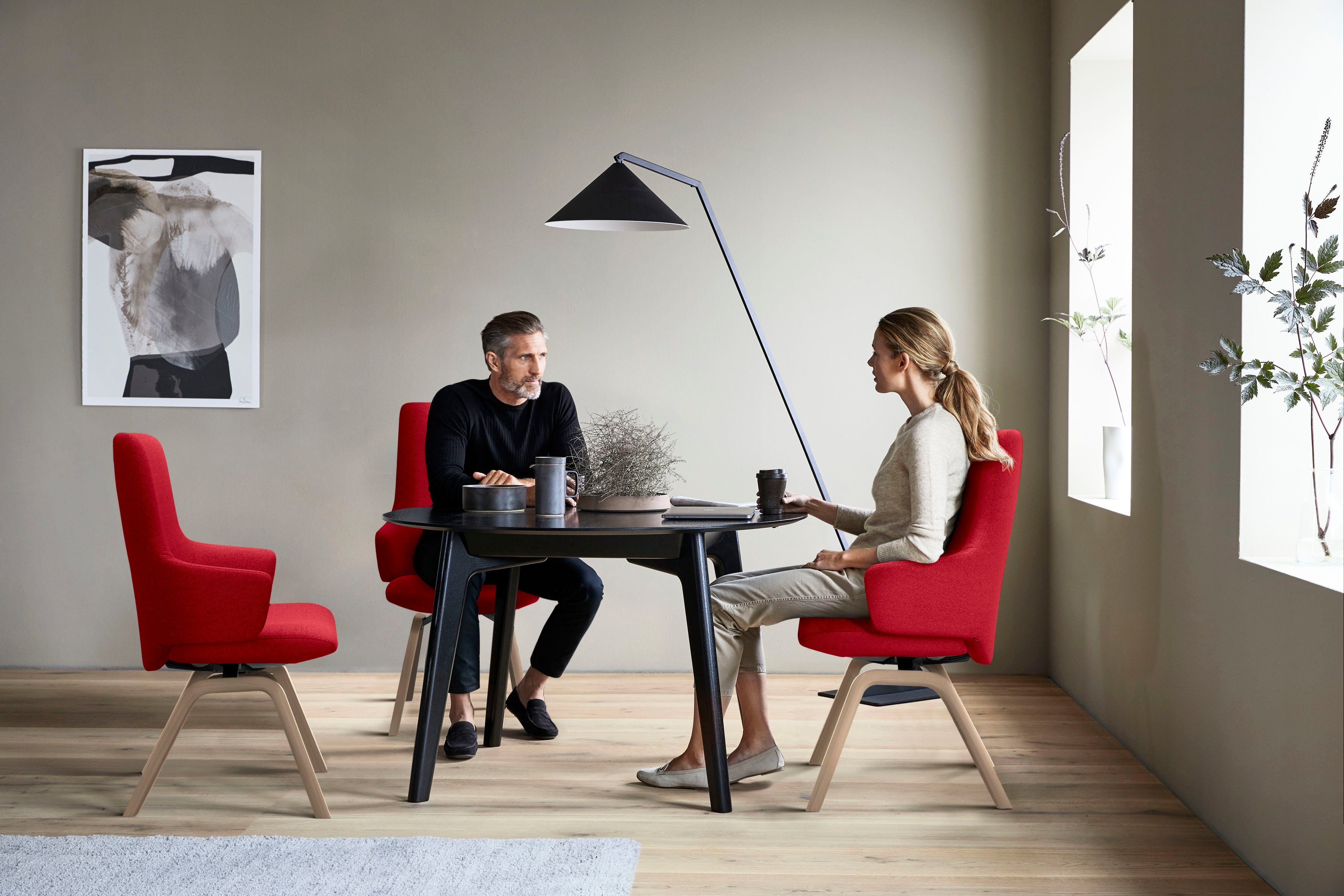 Stressless® Polsterstuhl Laurel, High Back mit Armlehne, Größe L, mit schräggestellten Beinen