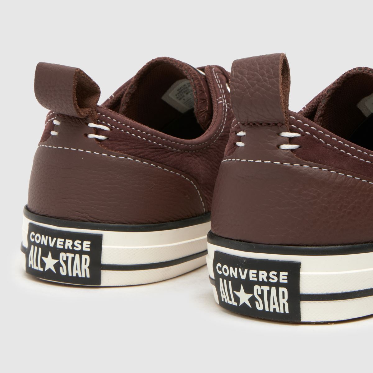 Converse – All Star – Bruna, vida sneakers med bred passform