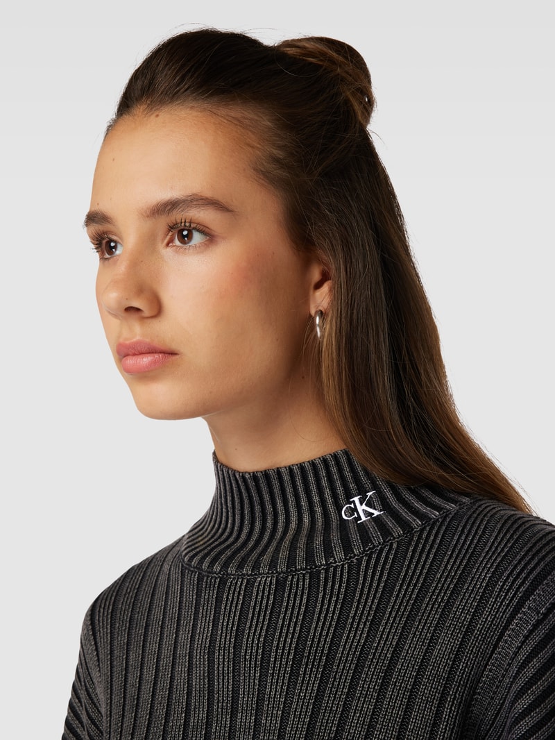 Cropped Strickpullover mit Label-Stitching in black