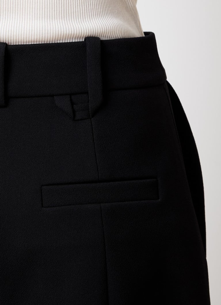 Jacquemus Korkeavyötäröiset väljät housut sivutaskuilla