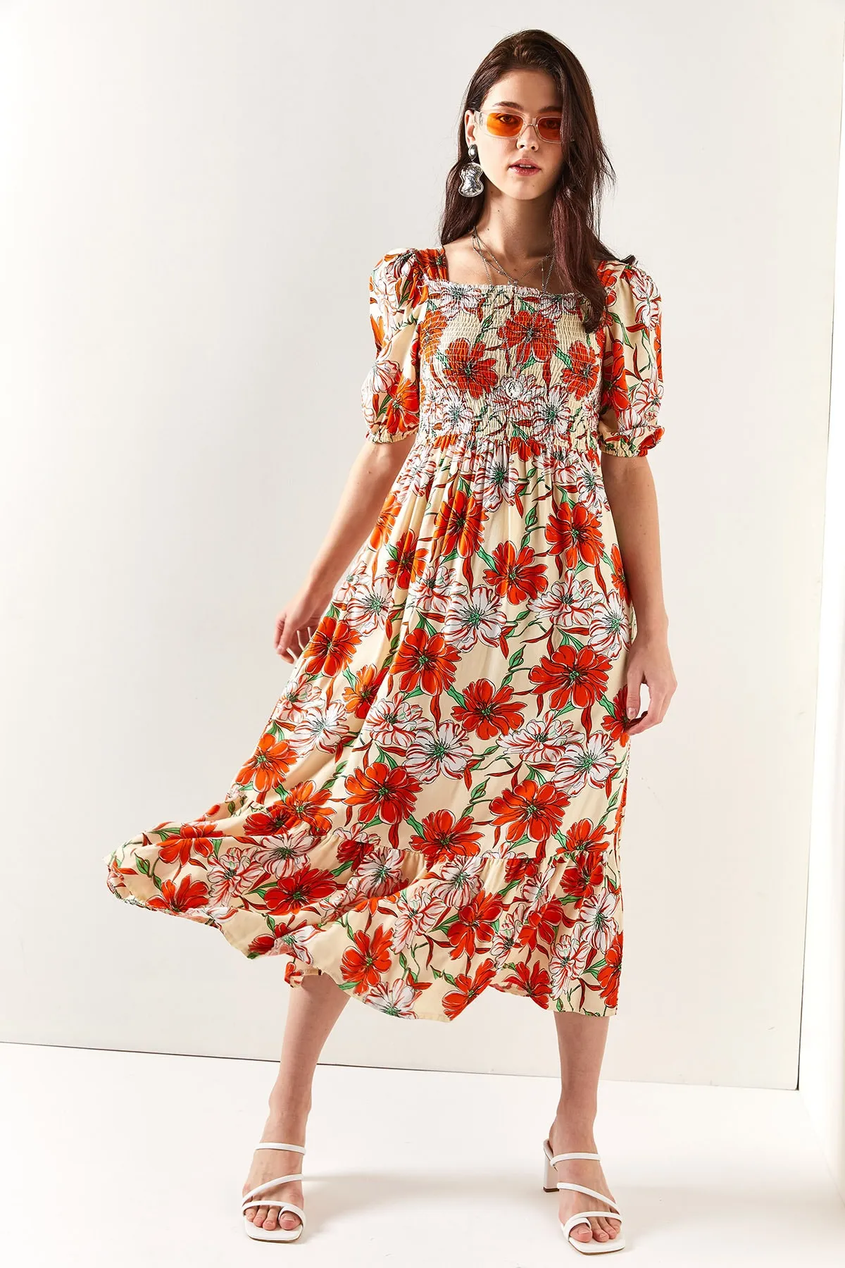 Olalook  Lässiges Damenkleid aus gewebter Viskose in Beige-Orange mit Gimped-Muster ELB-19001483
