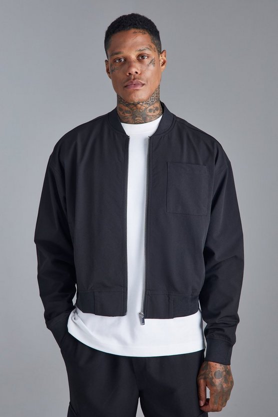 Kastige smarte Stretch-Bomberjacke
