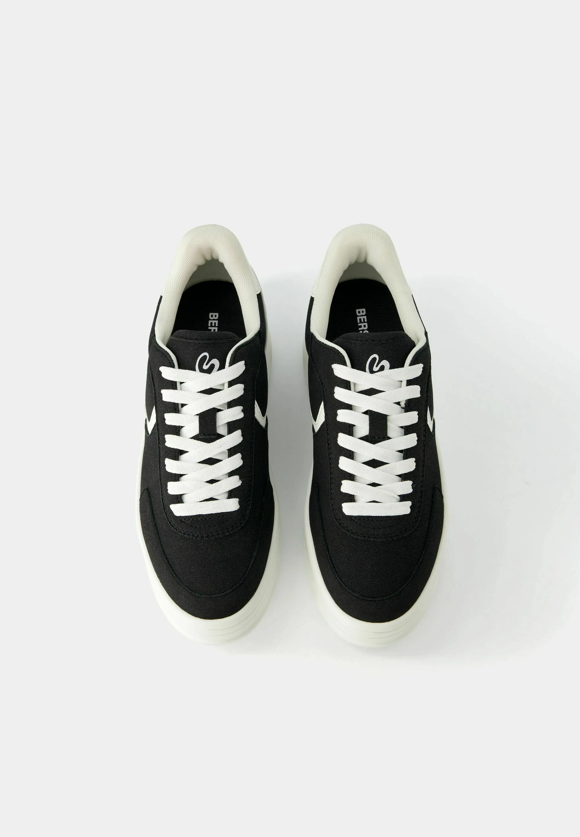 Bershka CONTRAST - Zapatillas bajas