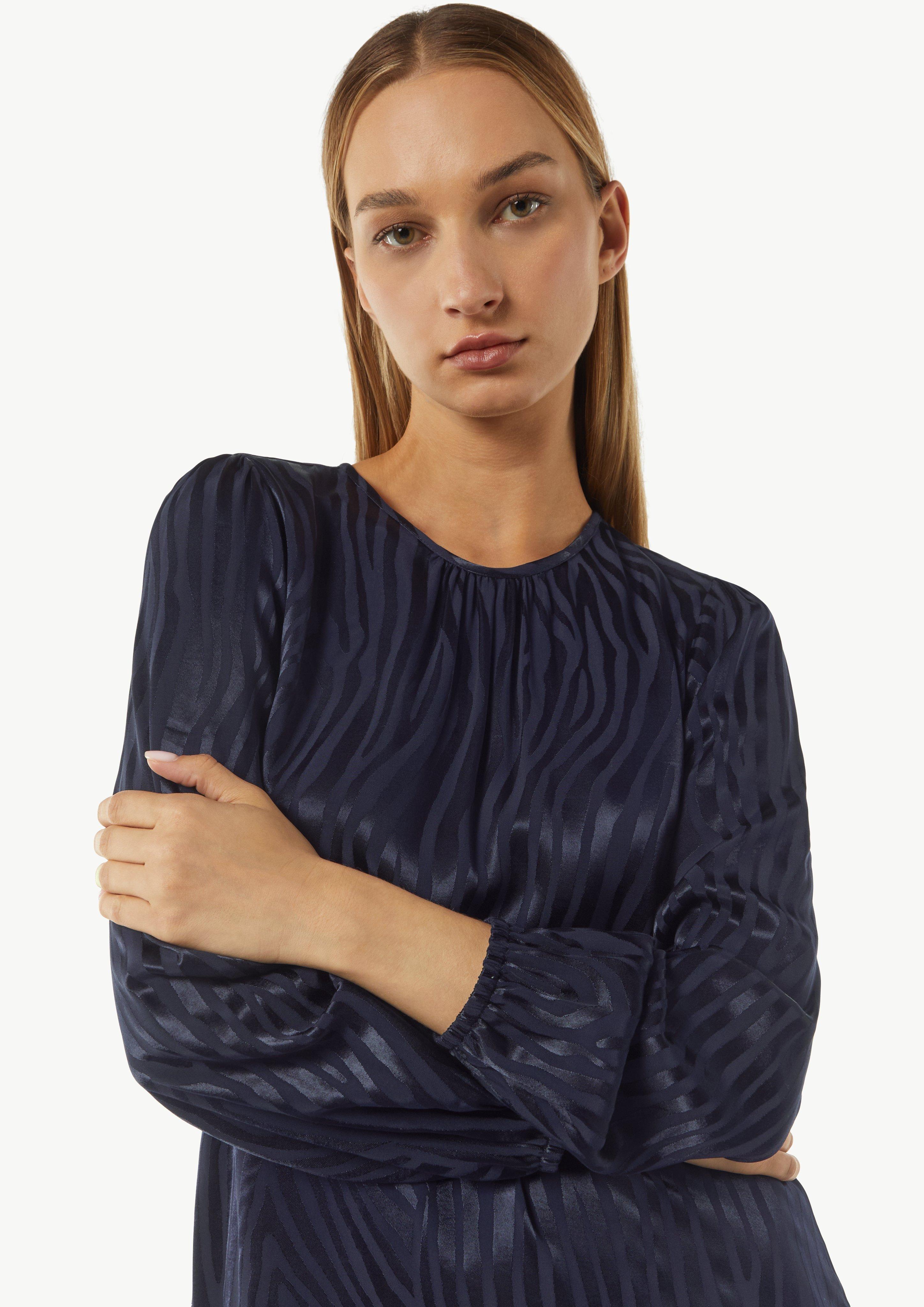 Mittellanges Kleid mit leicht ausgestelltem Saum - tiefblau