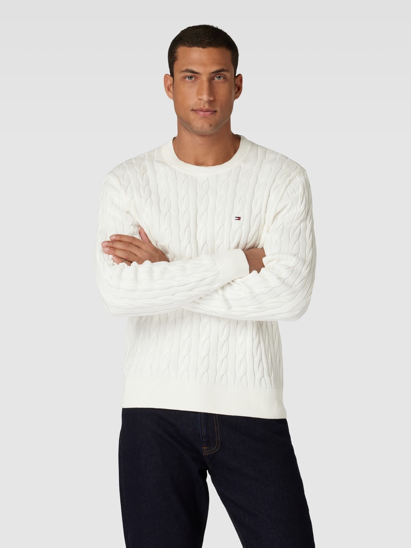 Strickpullover mit Zopfmuster in offwhite