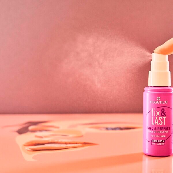 Essence Fix & Last 18H Keep It Perfect sminkfixáló spray 50ml