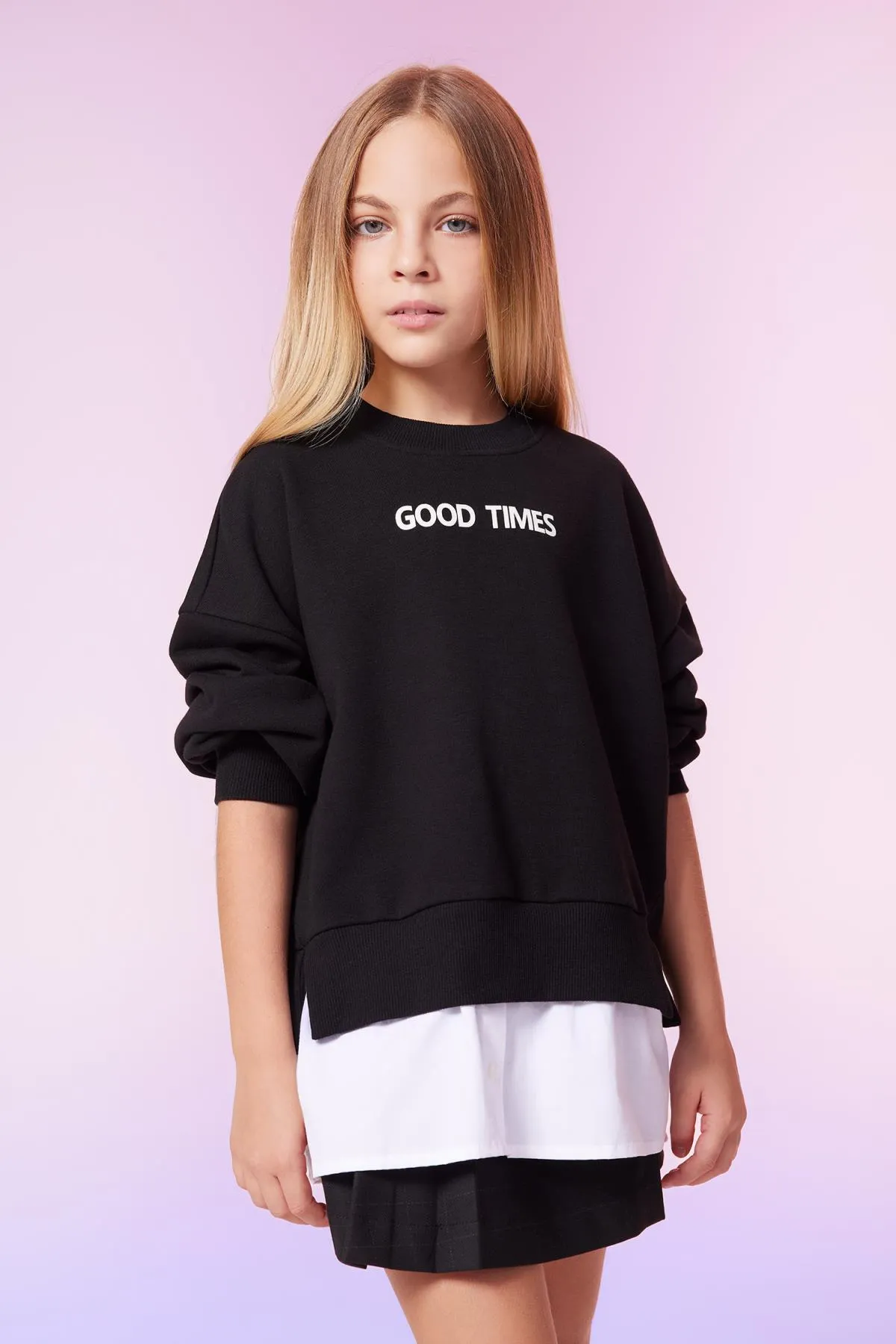 DeFacto  Weiches, dickes Sweatshirt mit Rundhalsausschnitt und Oversize-Passform für Mädchen A8424a823au