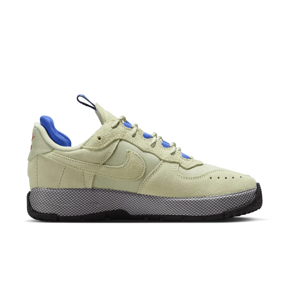 Nike Air Force 1 Wild W FB2348 301 / grün