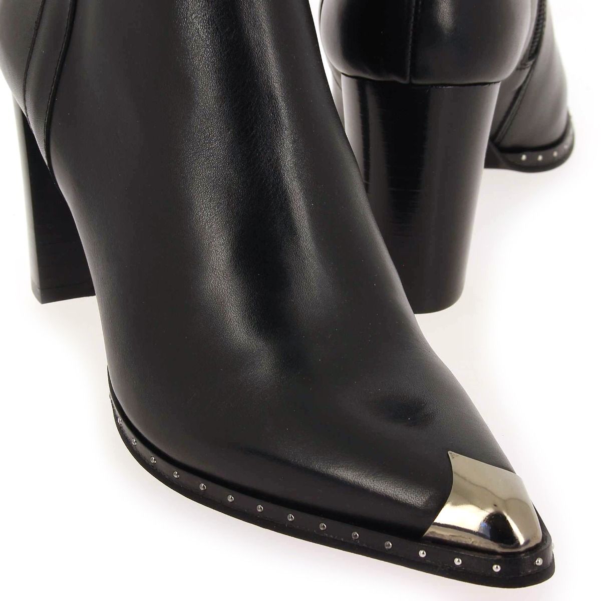 Myma  5838 - Noir