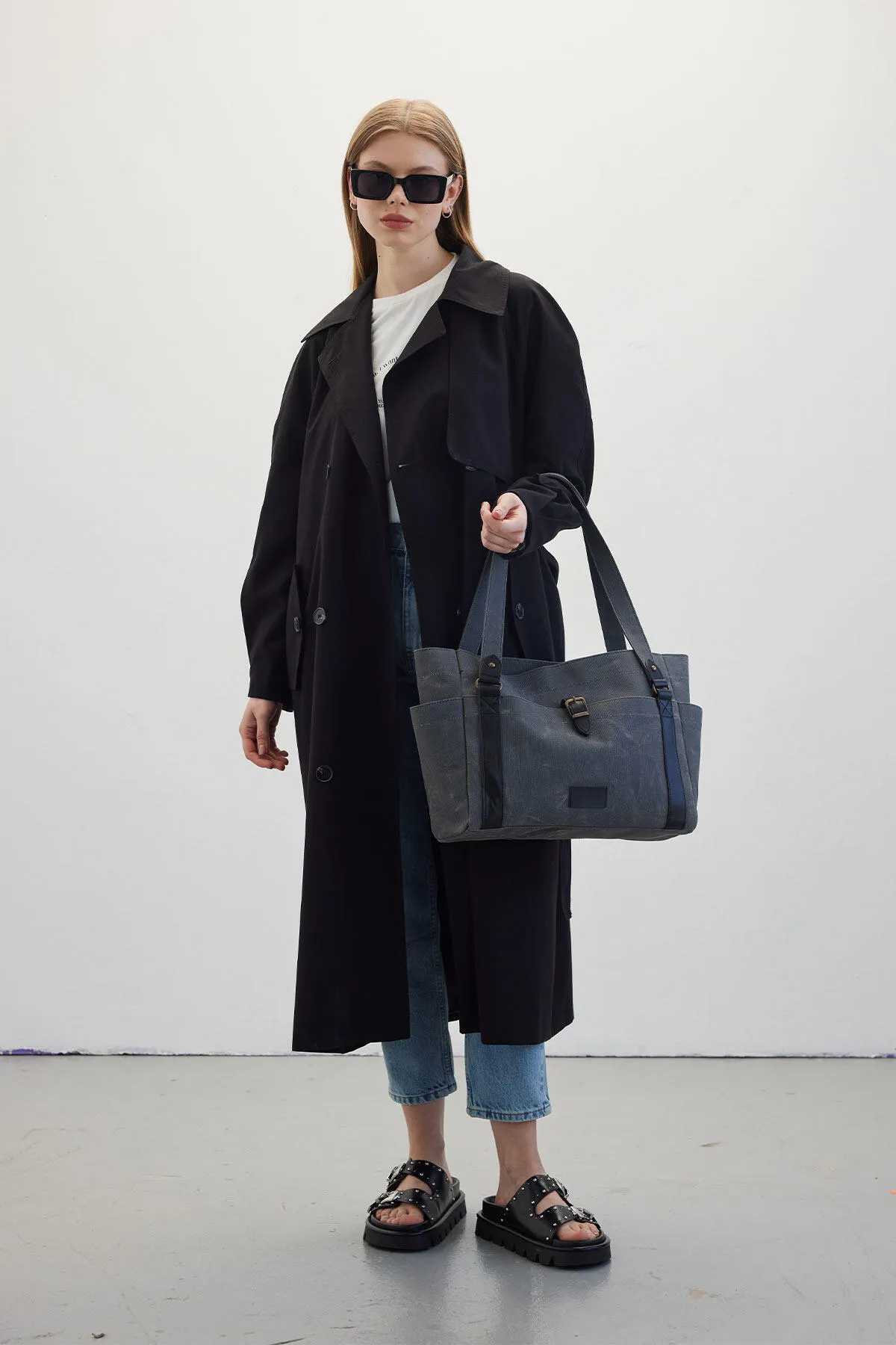 Manuka  Zweireihiger Trenchcoat in Schwarz