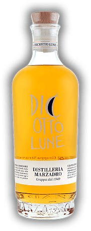Marzadro Le Diciotto Lune Grappa Stravecchia 0,7 Liter Marzadro Le Diciotto Lune Grappa Stravecchia 0,7 Liter Harmonischer, gereifter Grappa mit feinem Vanilleton. 0,7	 Liter - Vol 41%