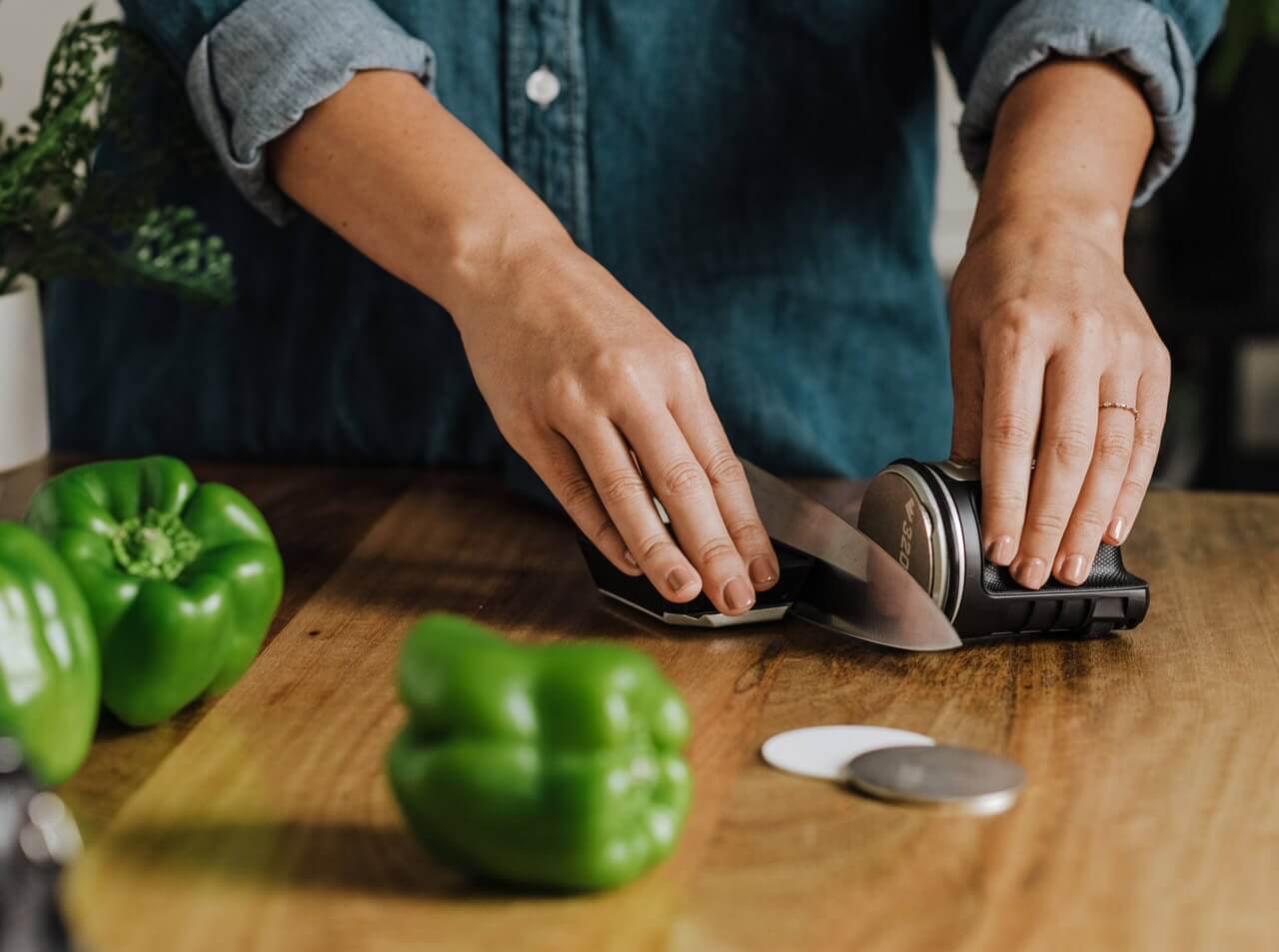 Rolling Knife Sharpener