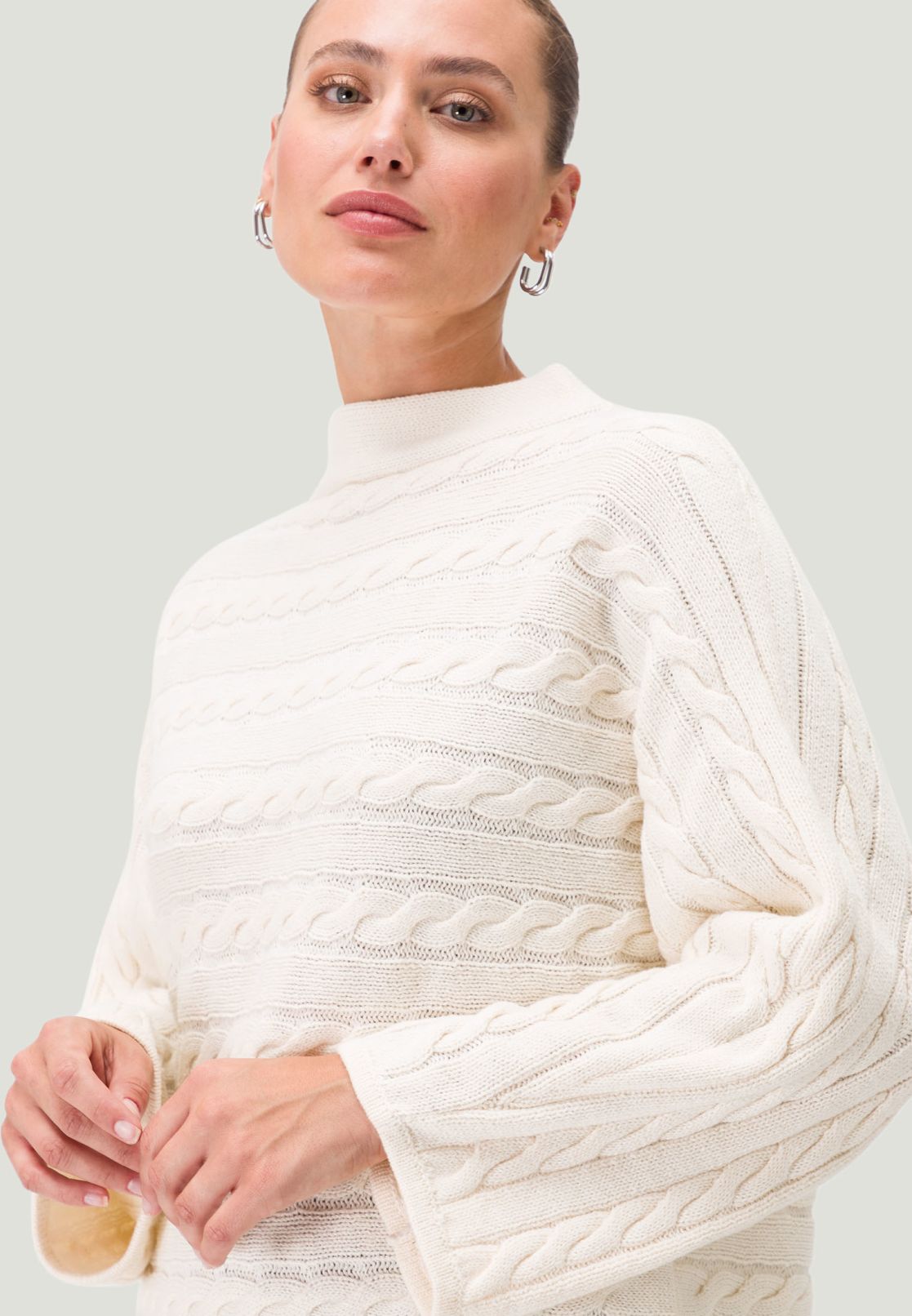 Strickpullover mit Trompetenärmeln