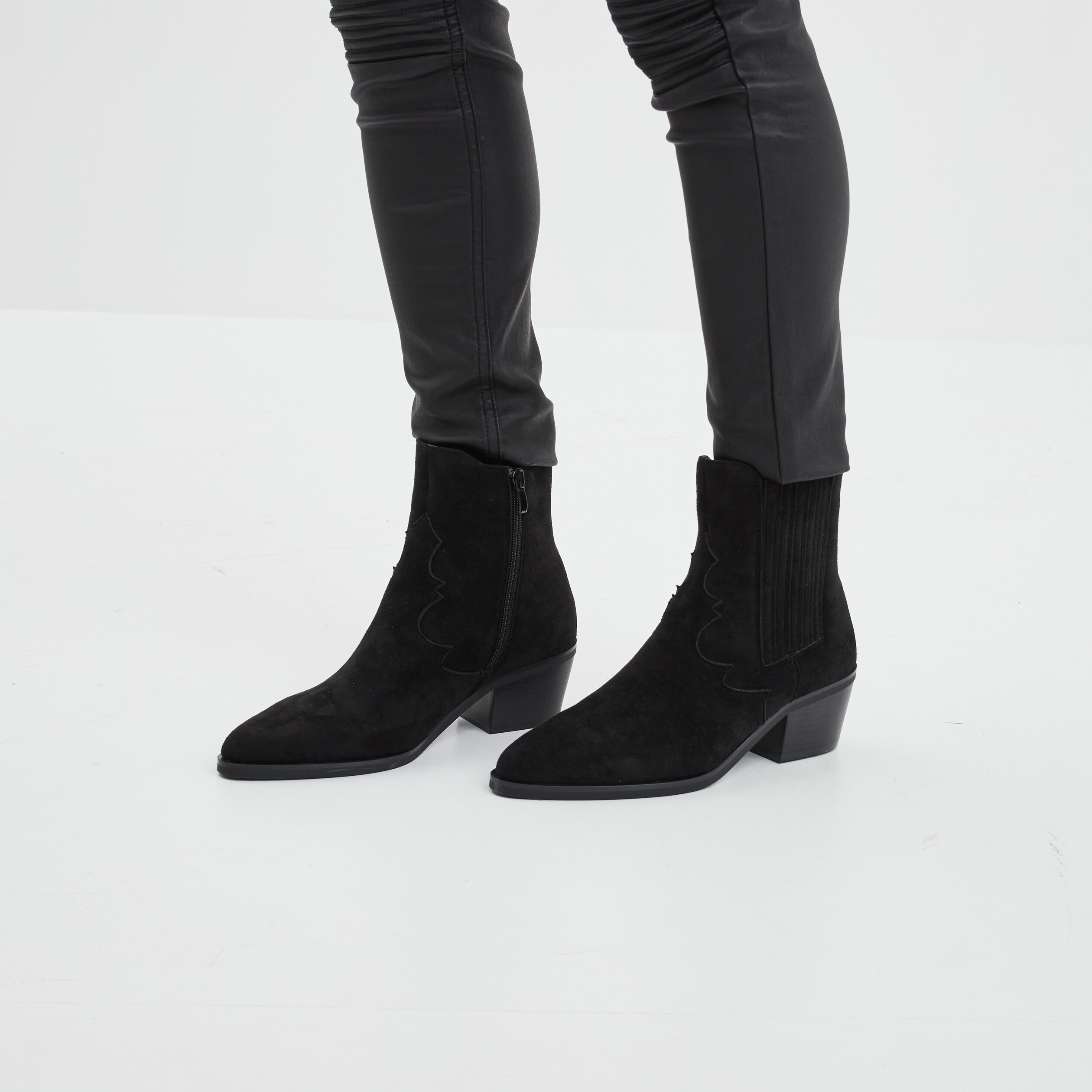 Bottines suédines à talons noir femme | La Halle