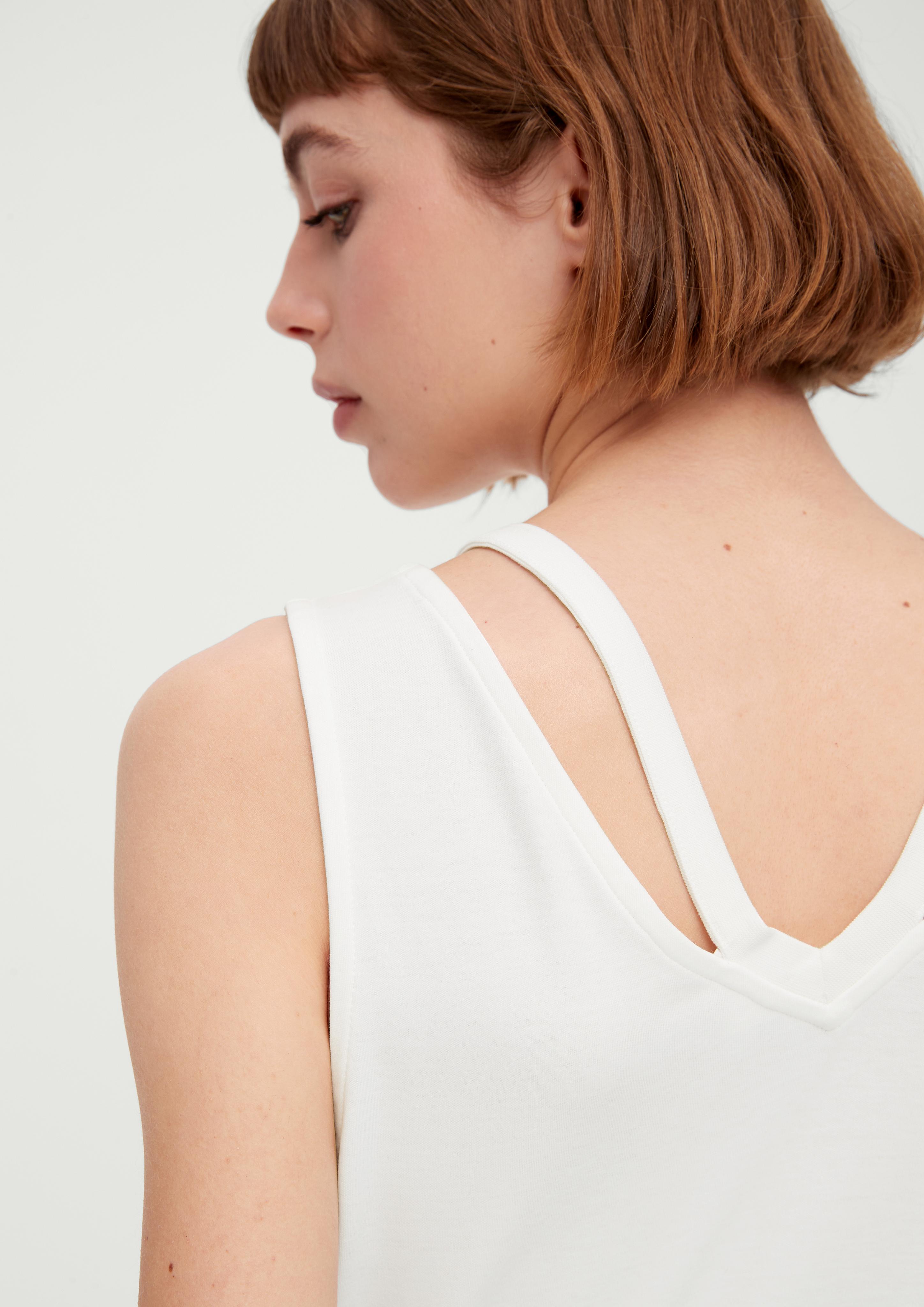 Top mit Cut Outs  2132211-0210