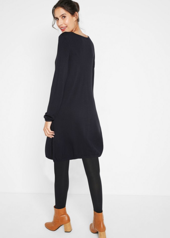 Feinstrickkleid in O-Silhouette, knieumspielend