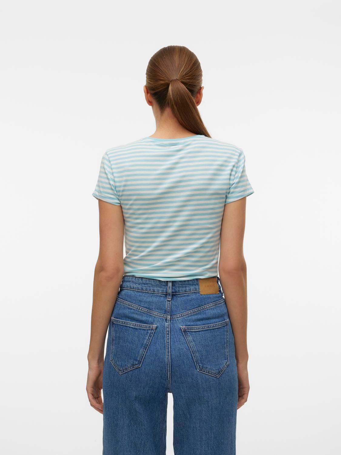 AWINES Top