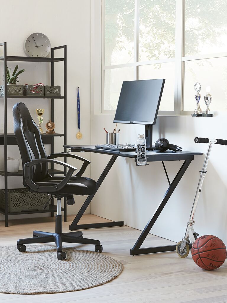 Table de jeu HALSTED 60x120 avec porte-gobelet et porte-casque, noire