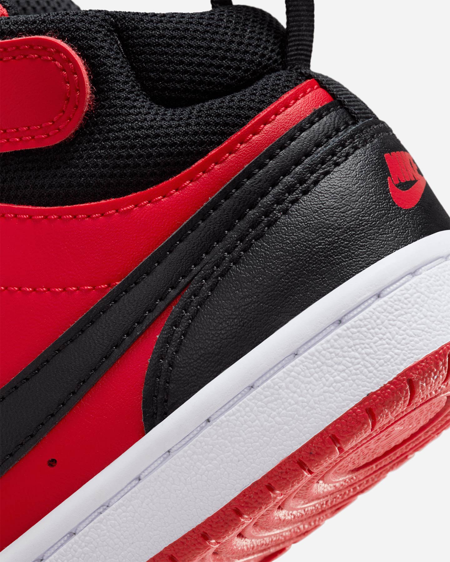 Buty sportowe Nike Court Borough Mid 2 Ps Jr. marki Scarpe CD7783-602