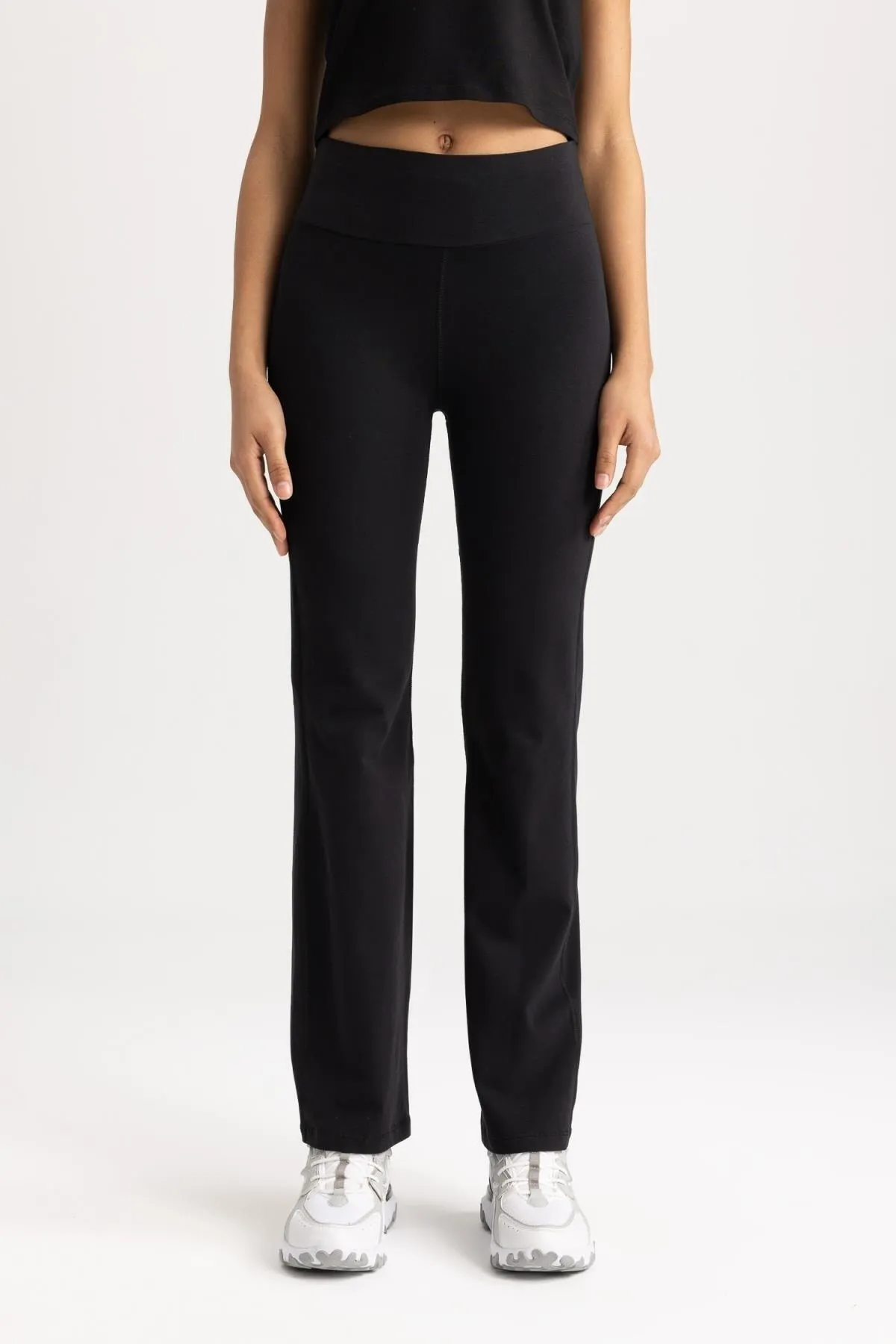 DeFacto  Passform: Yoga-Baumwollhose mit ausgestelltem Bein