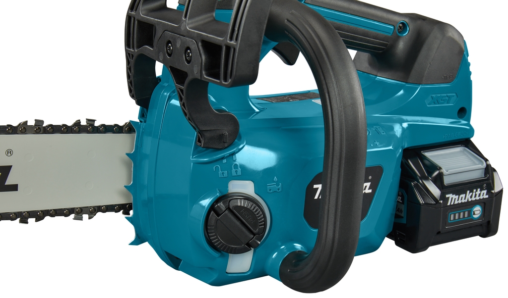 Makita UC004GM101 Kettingzag 35 cm Topphåndtak 40V Max 4,0Ah Li-Ion