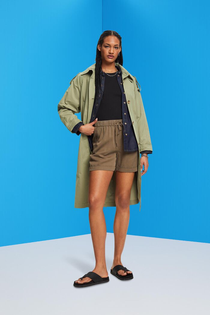 Shorts aus TENCEL™ mit Bindegürtel