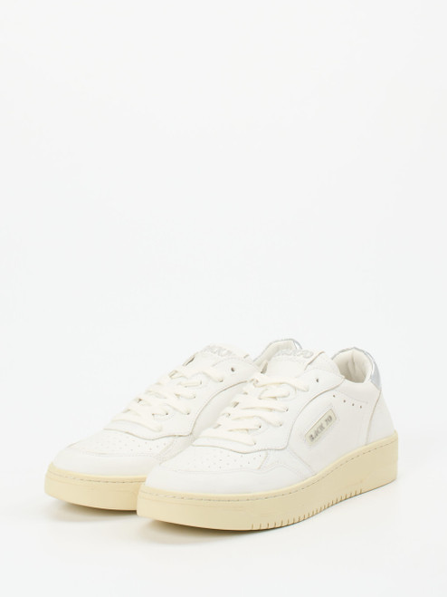 Sneaker-16637990307 Back 70