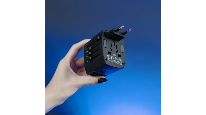 XLayer Internationaler Reisestecker Weltweit Black