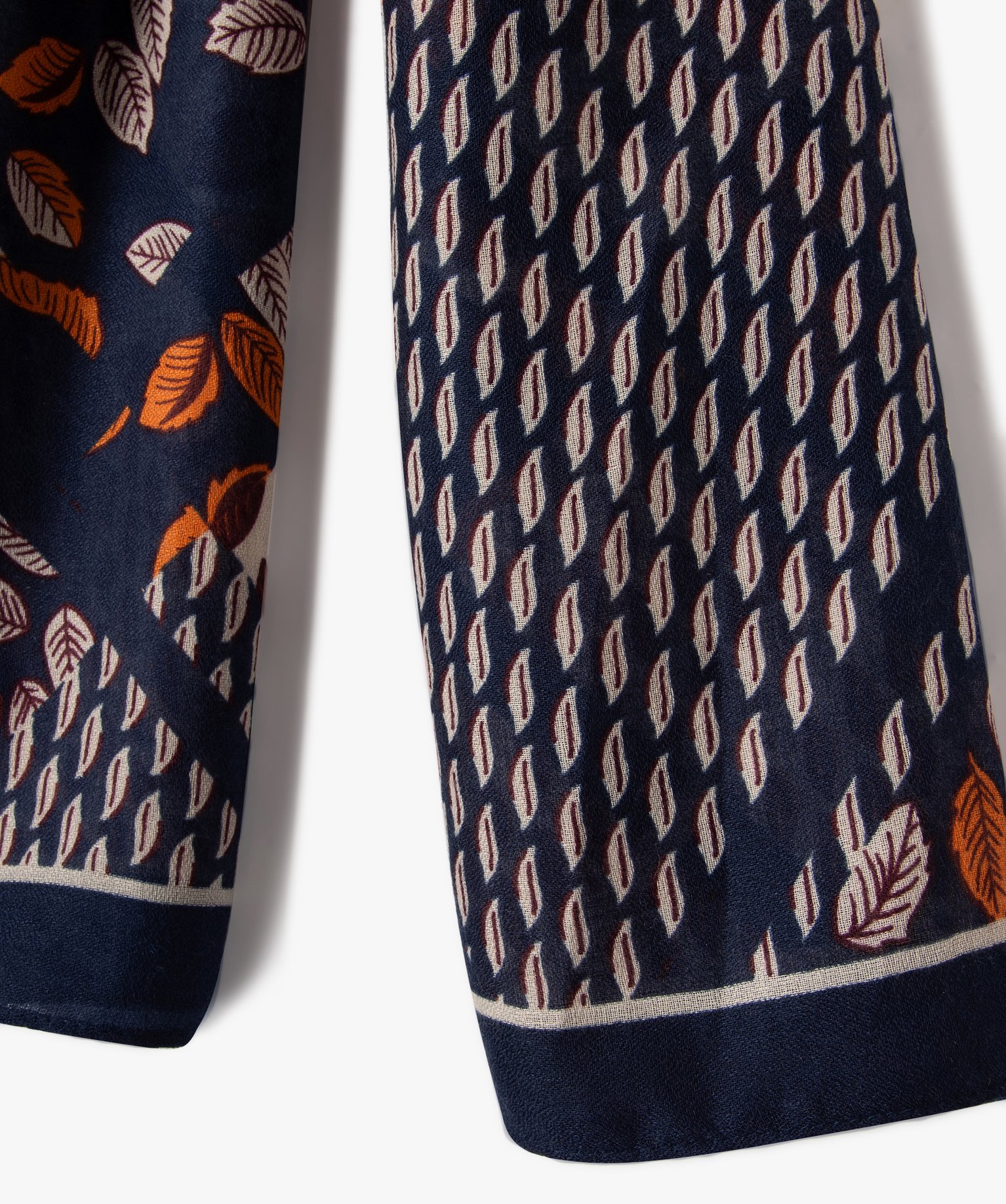 Foulard à motif feuillage femme bleu | GEMO