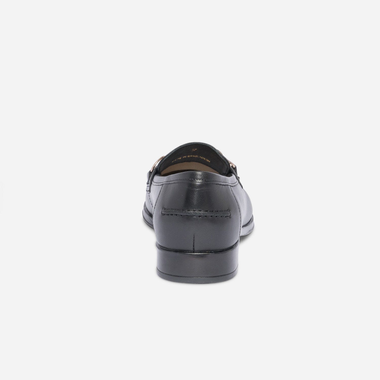Mocassin noir en cuir à chaîne