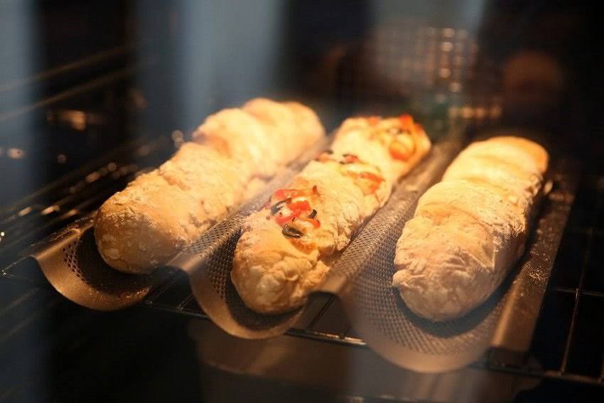 Küchenprofi Baguetteblech 30 cm