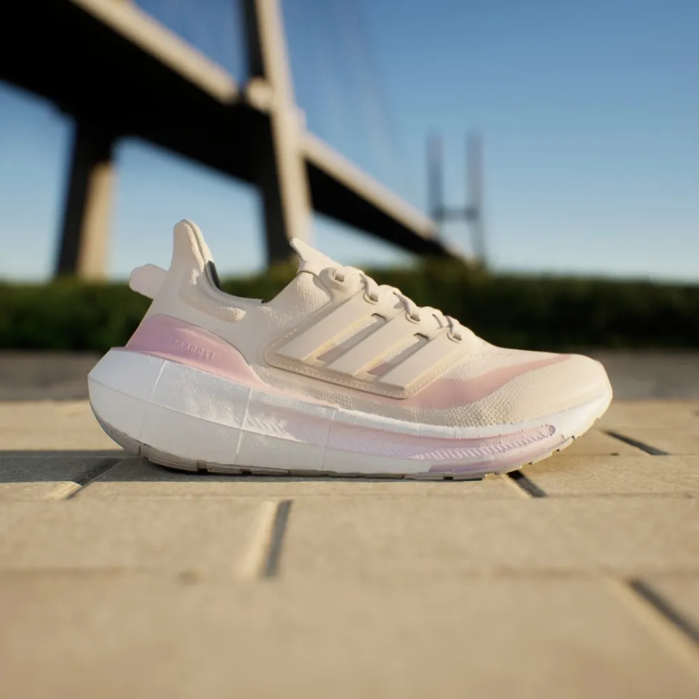 adidas Ultraboost Light IE5839 / weiss