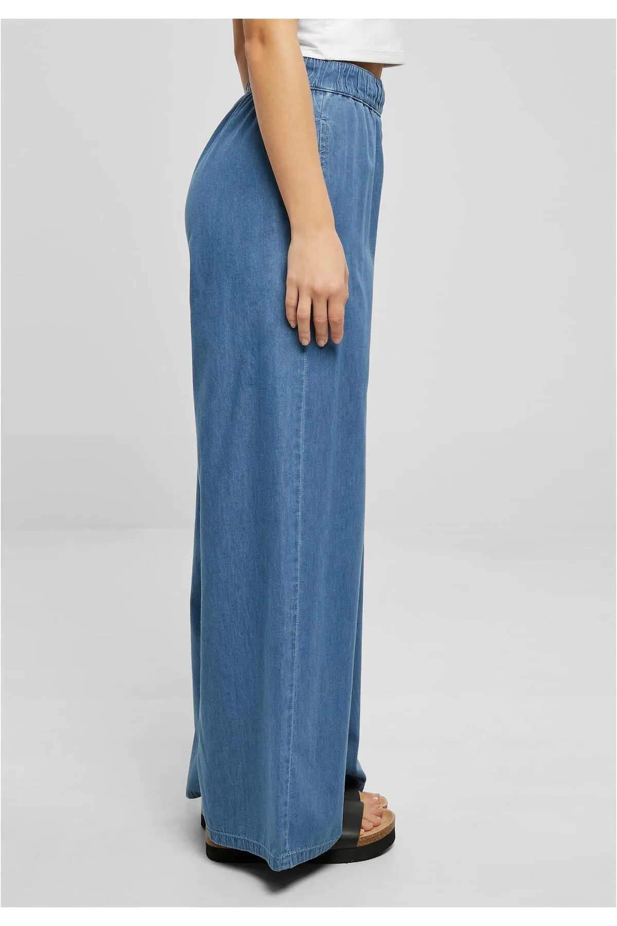 Urban Classics  Damen-Hose aus hellem Denim mit weitem Bein