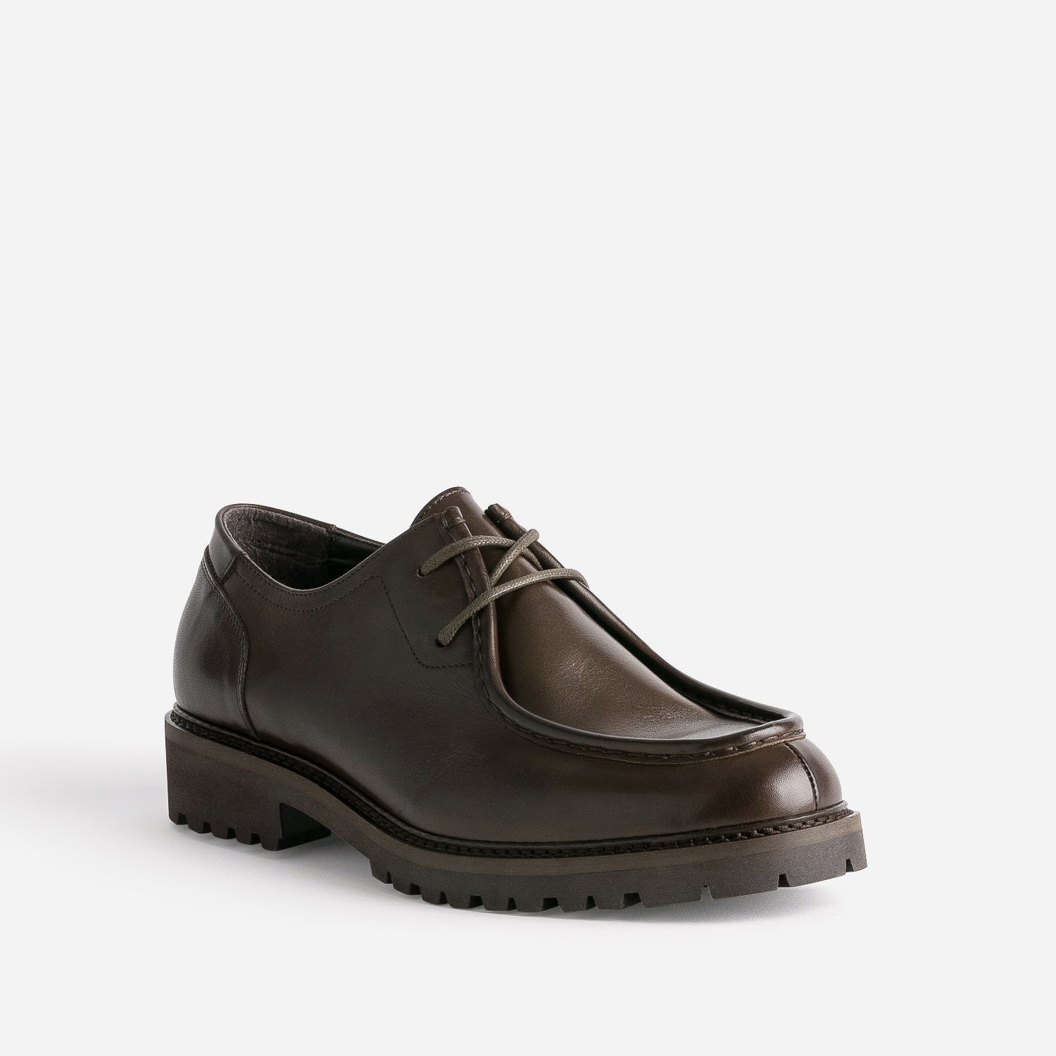 Derby marron en cuir à semelle crantée