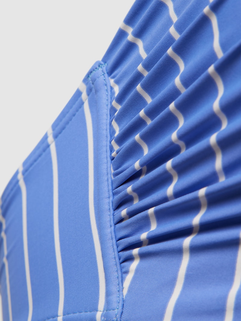 Bikini-Set mit Streifenmuster in hellblau