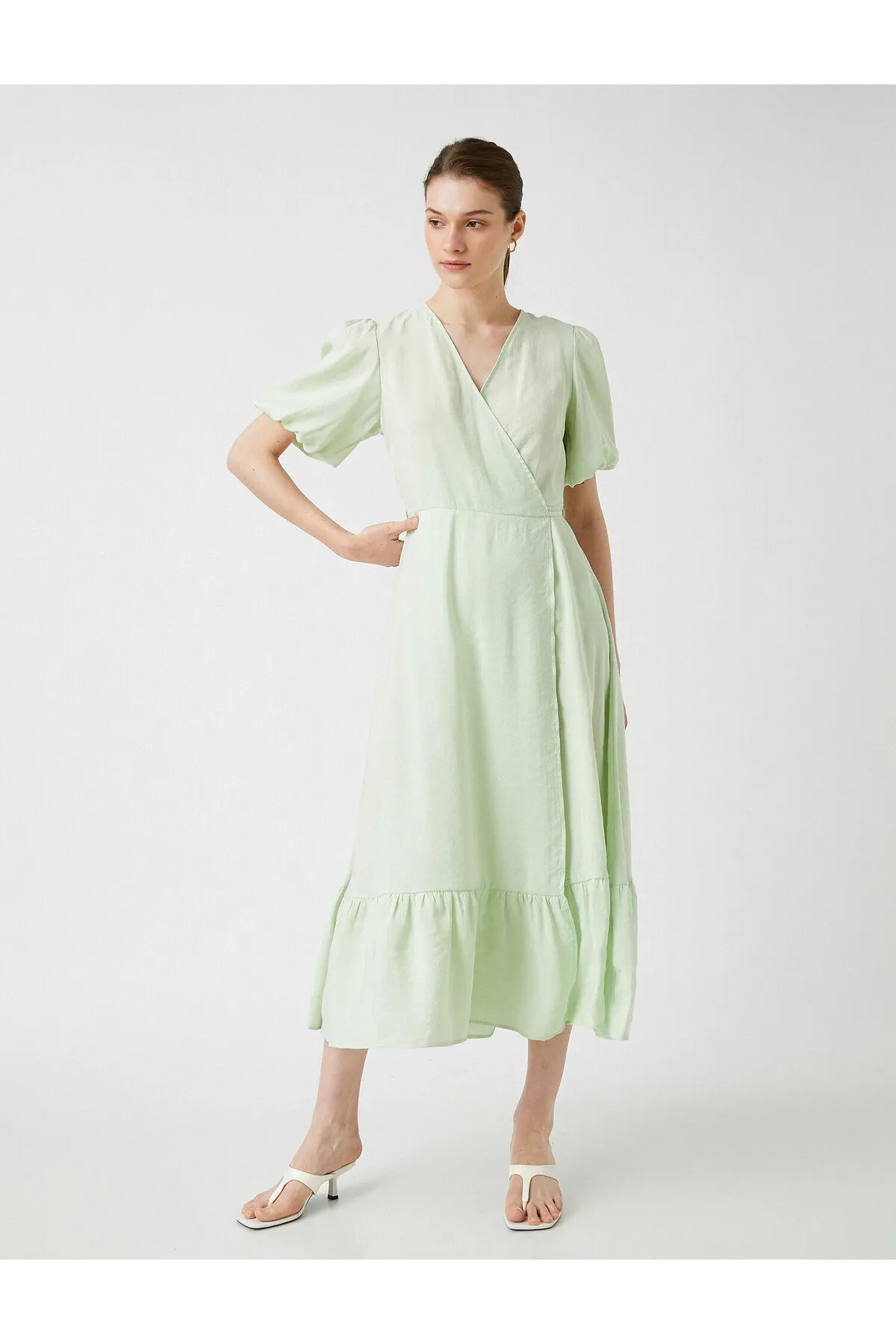 Koton  Midikleid mit Ballonärmeln und V-Ausschnitt aus Modalmischung