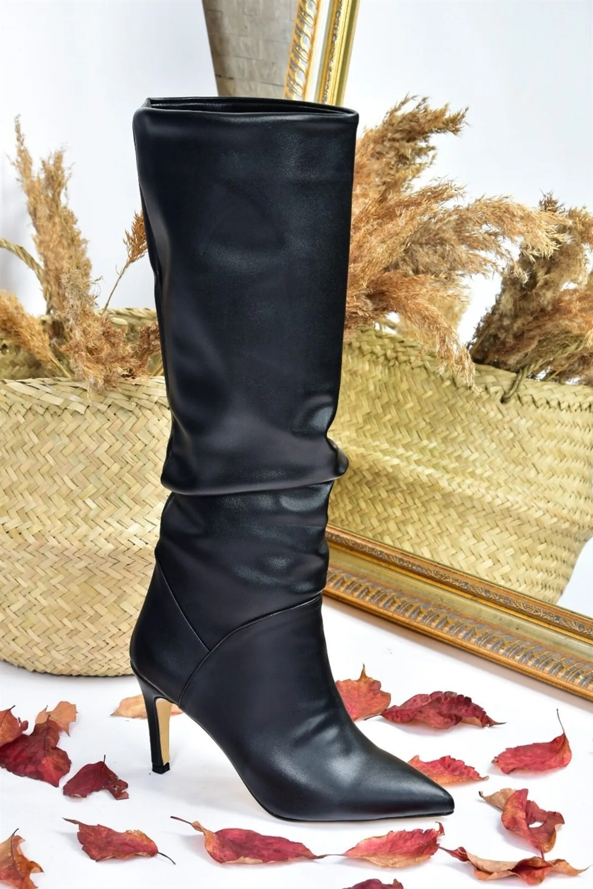 Fox Shoes  Schwarze Damenstiefel mit dünnem Absatz L572009609