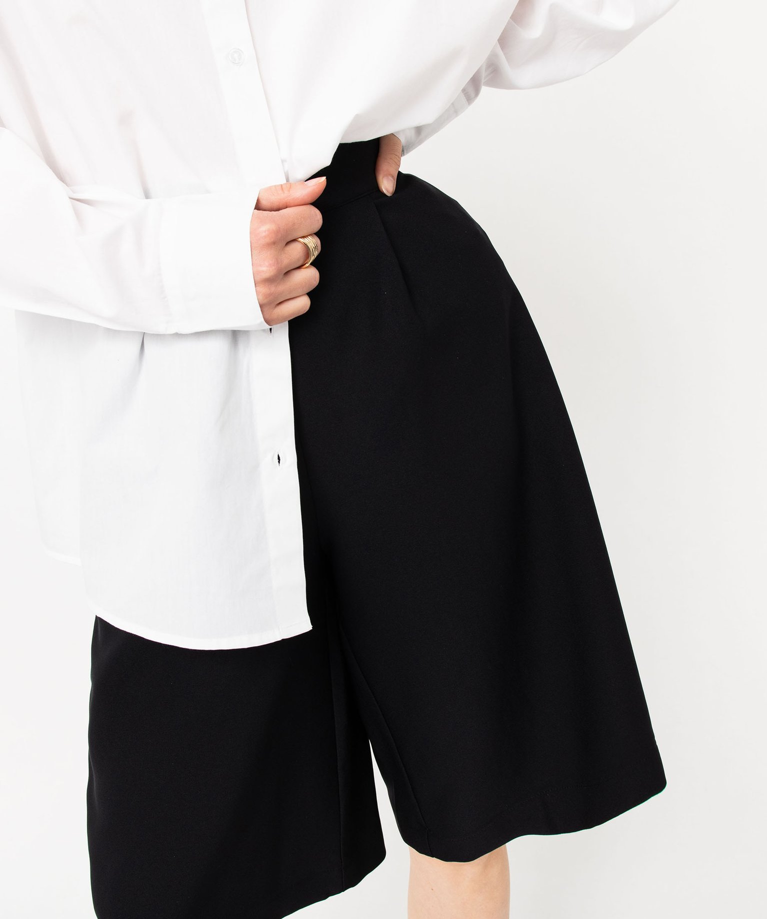 Bermuda ample à pinces femme noir | GEMO