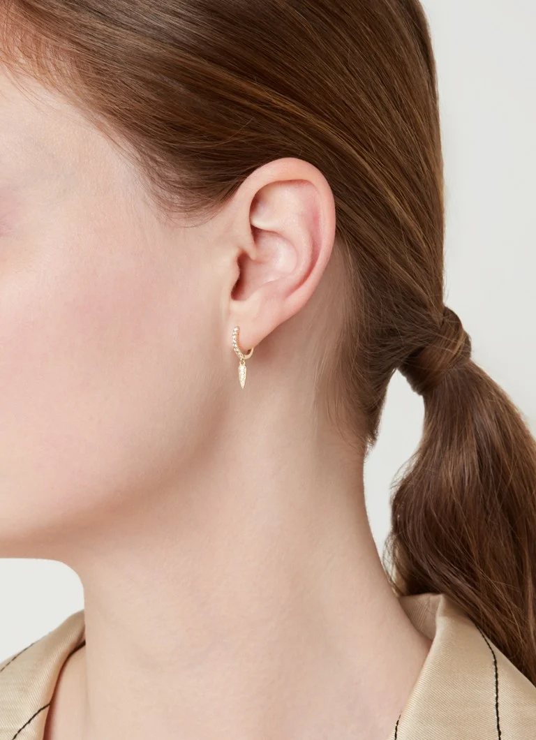Culet Jewellery Force single hoop earring of 18 carat yellow gold with diamond