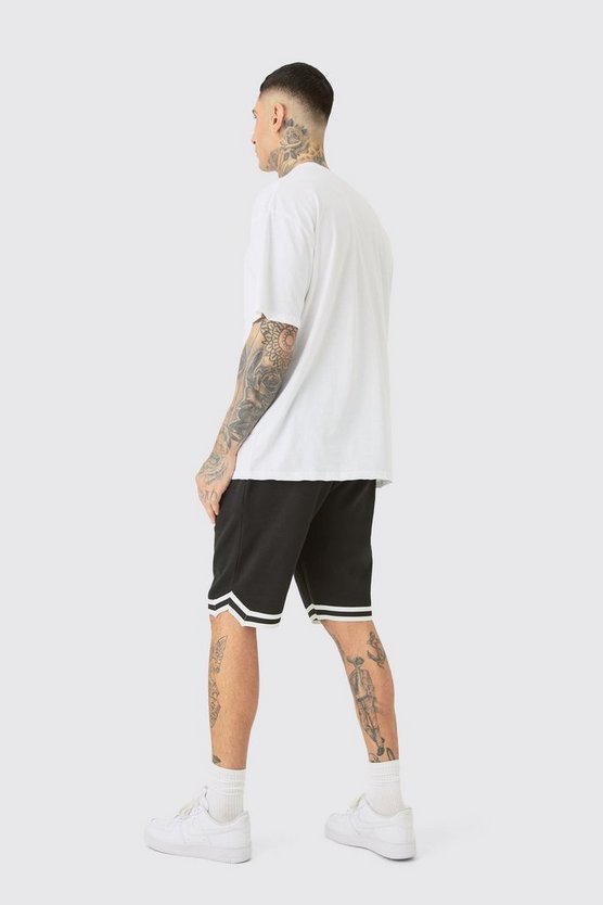 Tall lockere Basketball-Shorts in Schwarz