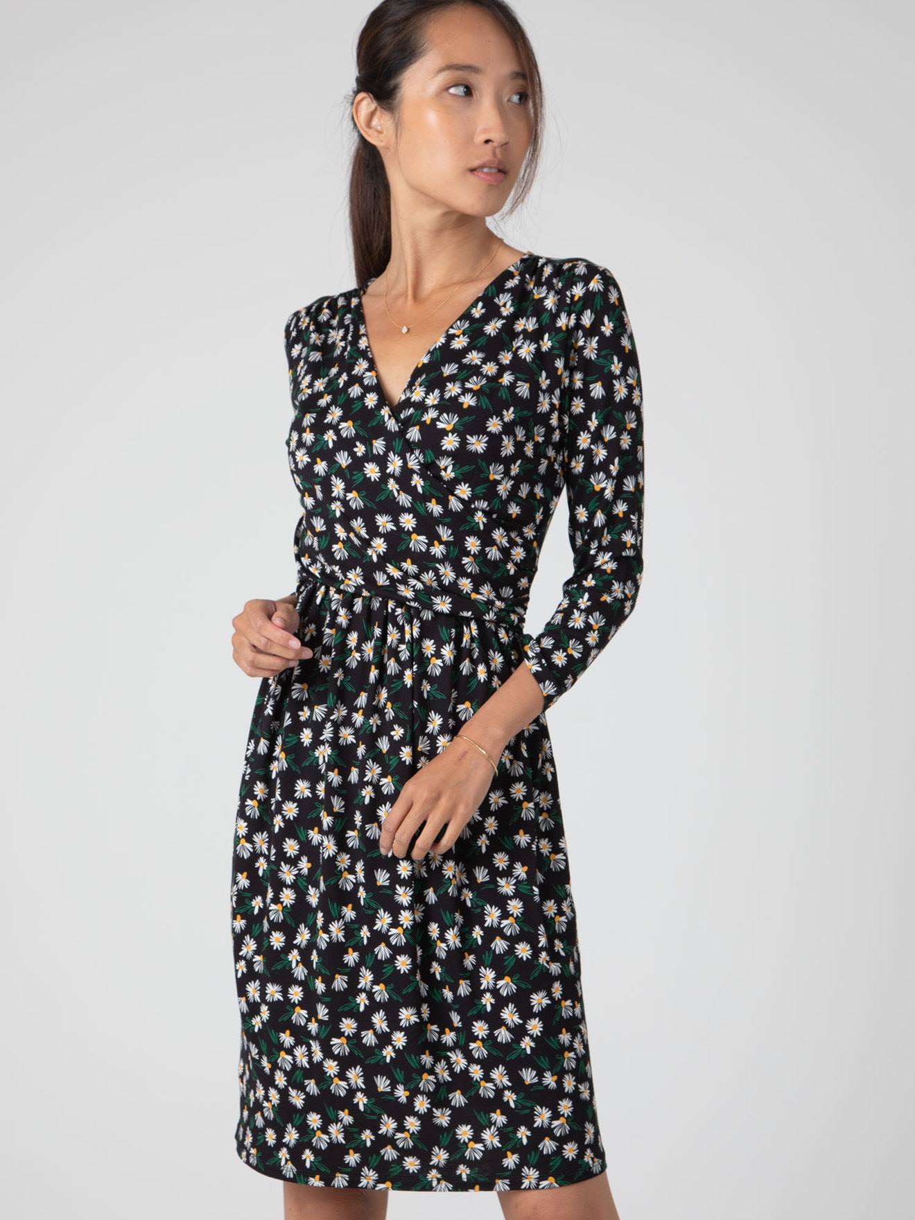 Envie de Fraise Kurzes Wickelkleid für Schwangerschaft & Stillzeit DIVINE ENVIE DE FRAISE - blau bedruckt