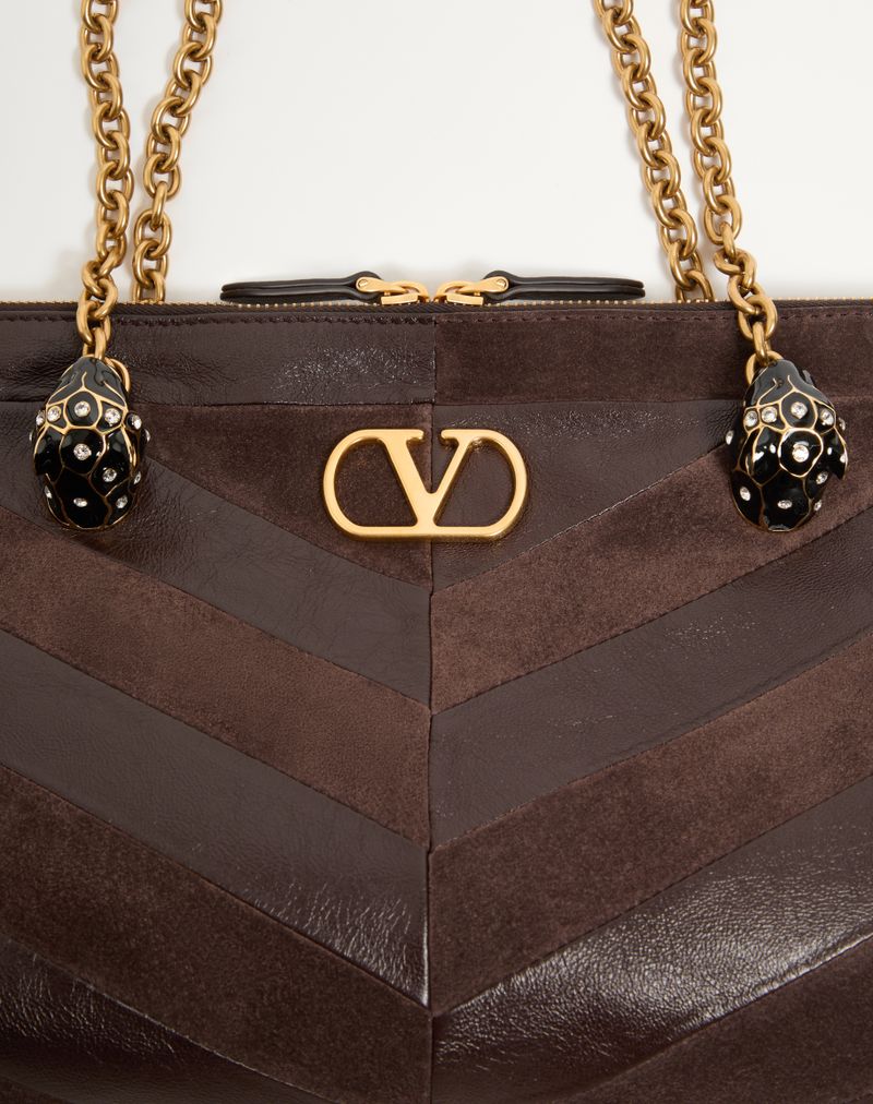 Bolsa de ombro média Valentino Garavani Panthea em camurça e napa com estampa chevron