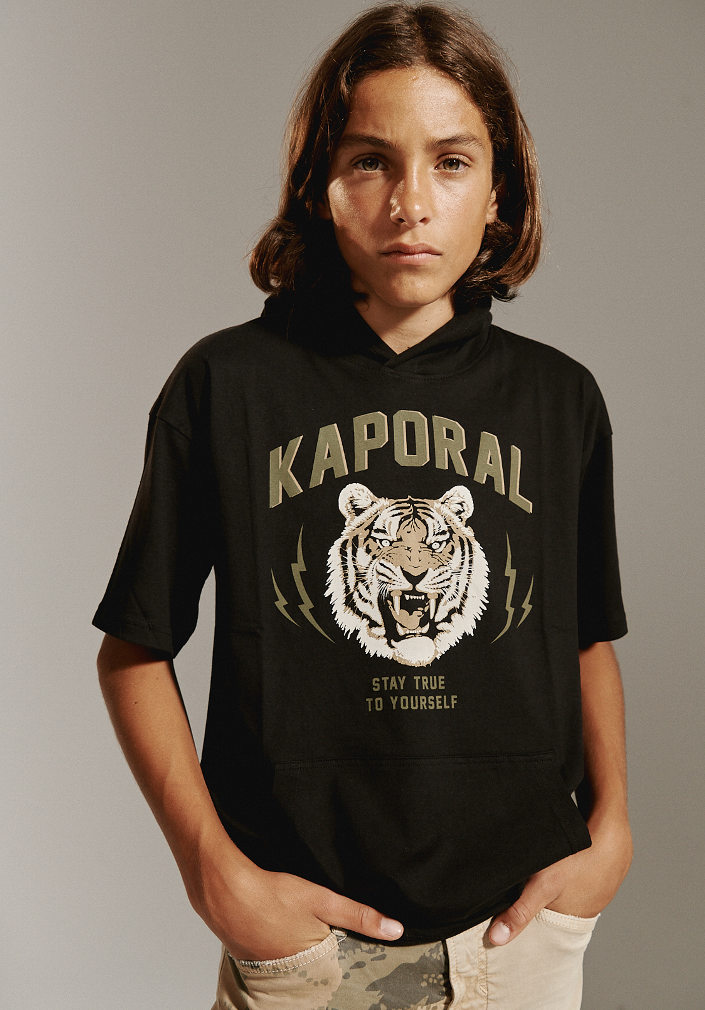 PERON  T-shirt tigre noir Garçon en 100% coton